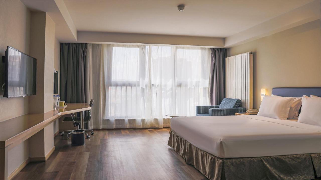 Holiday Inn Express Zhangjiakou Park View, An Ihg Hotel Exteriör bild